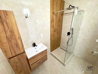REKONŠTRUOVANÝ 2 IZBOVÝ BYT, 48M2, UL. L.NOVOMESKÉHO, SENICA - 8