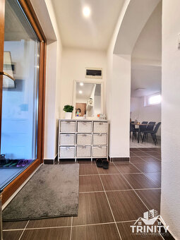 Na predaj krásny 3-izbový rodinný dom so zastrešenou terasou - 8
