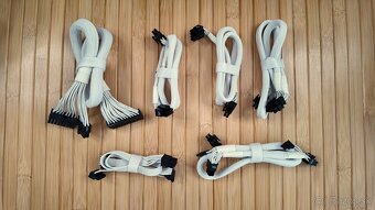 Predám Corsair RMx Series RM850x 850W CP-9020188-EU - 8