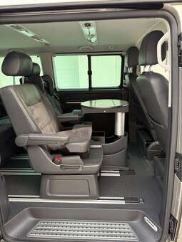 VW Multivan 2.0 TDI Highline 4Motion - 8