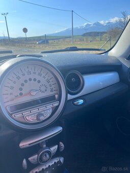 MINI COOPER - 8