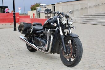 Triumph Thunderbird Storm 1700 (rezervovaná) - 8