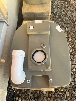 Chemicka toaleta - 8