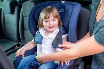Britax Römer Trifix i-Size Cosmos Black autosedačka - 8