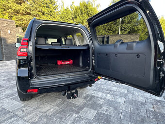 TOYOTA LAND CRUISER 150 EXECUTIVE - 8