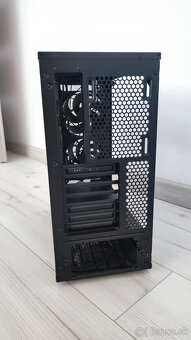 PC skrinka Fractal Meshify C - 8
