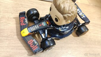Max Verstappen - funko pop formula + podpis karta - 8