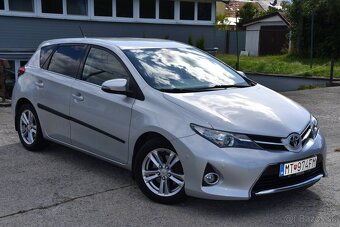 Toyota Auris 2.0 l D-4D DPF Active - 8