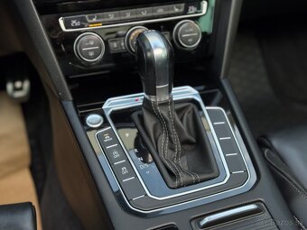 Volkswagen Passat Variant 2.0 BiTDI 240kBMT R-Line Highline - 8
