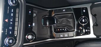 SsangYong Korando 1.5 Turbo e-XGI 163k PremiumPlus A/T - 8