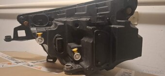 LED svetlo Škoda Kamiq práve - 8