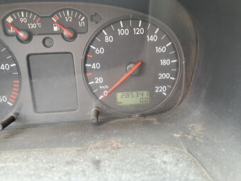 VW Transportér 1,9 TD korba / doka - 8