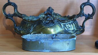 Starožitná bronzová žardiniéra - 8
