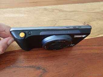 Motorola Moto Z2 Play + Hasselblad True Zoom - 8
