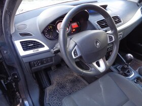 Renault Megane III 1,6i 81KW, rozpredám na náhradné diely - 8