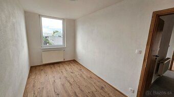 VIVAREAL BYT S GARÁŽOU 3 izb. byt, uzatvorený pozemok BD, - 8