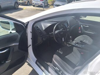 Hyundai i40 SW 1.7 CRDi 104kW/141PS 7DCT Business - 8