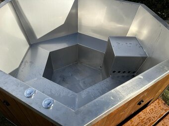 Nerezový kúpací sud - 8