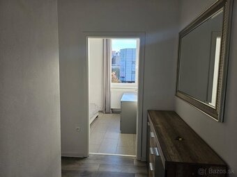 Dvojizbový zariadený byt v centre Žiliny - 8