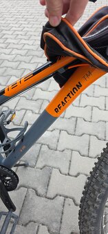 Decky horský bicykel Cube reaction 24 - 8