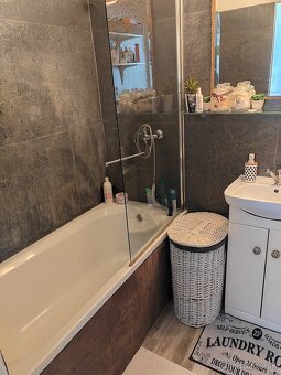 Prenájom zariadený, pekný 3 izbový byt, centrum mesta Levice - 8