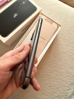 IPhone 11 64gb - 8