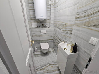 Moderný 3 izbový byt 94 m2 s kompletným zariadením, parkovac - 8