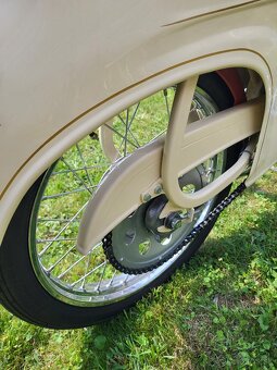 Jawa 555 - 8