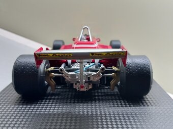 F1 FERRARI 312 T4 1979 JODY SCHECKTER GP REPLICAS 1:18 - 8