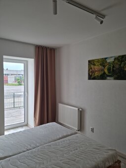 Prenajmem 2 izbový byt v centre LM - 8