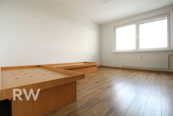 REZERVOVANE - Príjemný 3 izbový byt s lodžiou -78m2 - 8