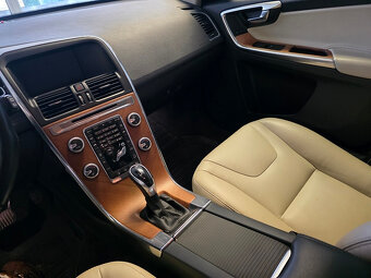 Volvo XC60 D4 2.4 Drive-E Summum Geartronic AWD - 8