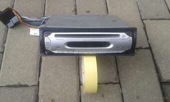 Autorádiá  Sencor,Sony,Pioneer a mikrofón - 8
