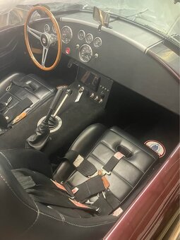 Shelby Cobra MKII FACTORY ROADSTER - 8
