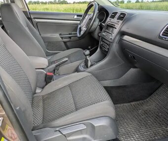 VW GOLF 1.4 16V , 59kw , benzin ( SLEVA ) - 8