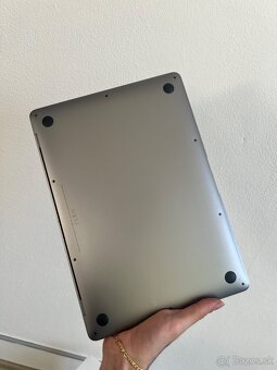 Predám MacBook air 2020 m1 - 8