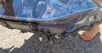 BMW F30 F31 F35 svetlomet - 8
