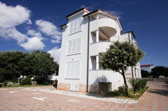 Apartmán na ostrove PAG, v Chorvátsku 400 metrov od mora.. - 8