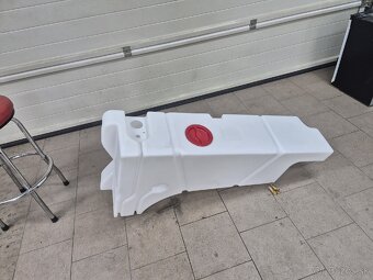 Zostatky z prestavby ducato,boxer.nadrz na vodu ducato - 8