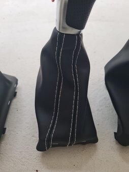 Radiaca páka pre automat AUDI / čierna biela červená nitka - 8