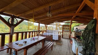 Rekreačná chata s terasou a pozemkom 975 m2 - GREGOROVCE - 8