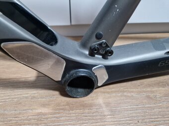 Kellys hacker 70 27,5" L carbon rám 2024 - 8