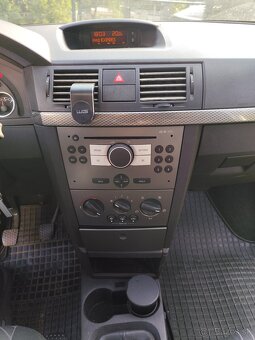 Opel Meriva 1.4 benzín - 8