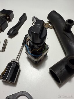 Predam diely na skoda1000,100,105 a asi wartburg - 8