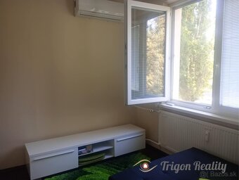 Veľký 1 izbový byt VII sídlisko – Komárno - 8