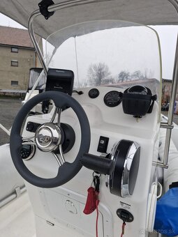 motorový čln ADVENTURE V-500 - 8