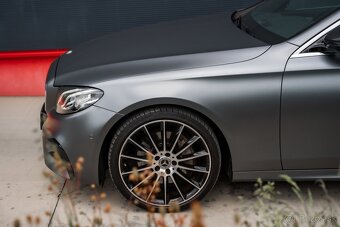 Mercedes-Benz E 220d AMG Line / Designo Magno - 8