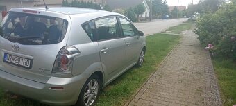 Predám toyota Corolla Verso 2.0d.85kw - 8