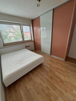 Predaj veľký 3 izbový byt s 2 balkónmi - 8