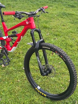 YT JEFFSY UNCAGED - 8